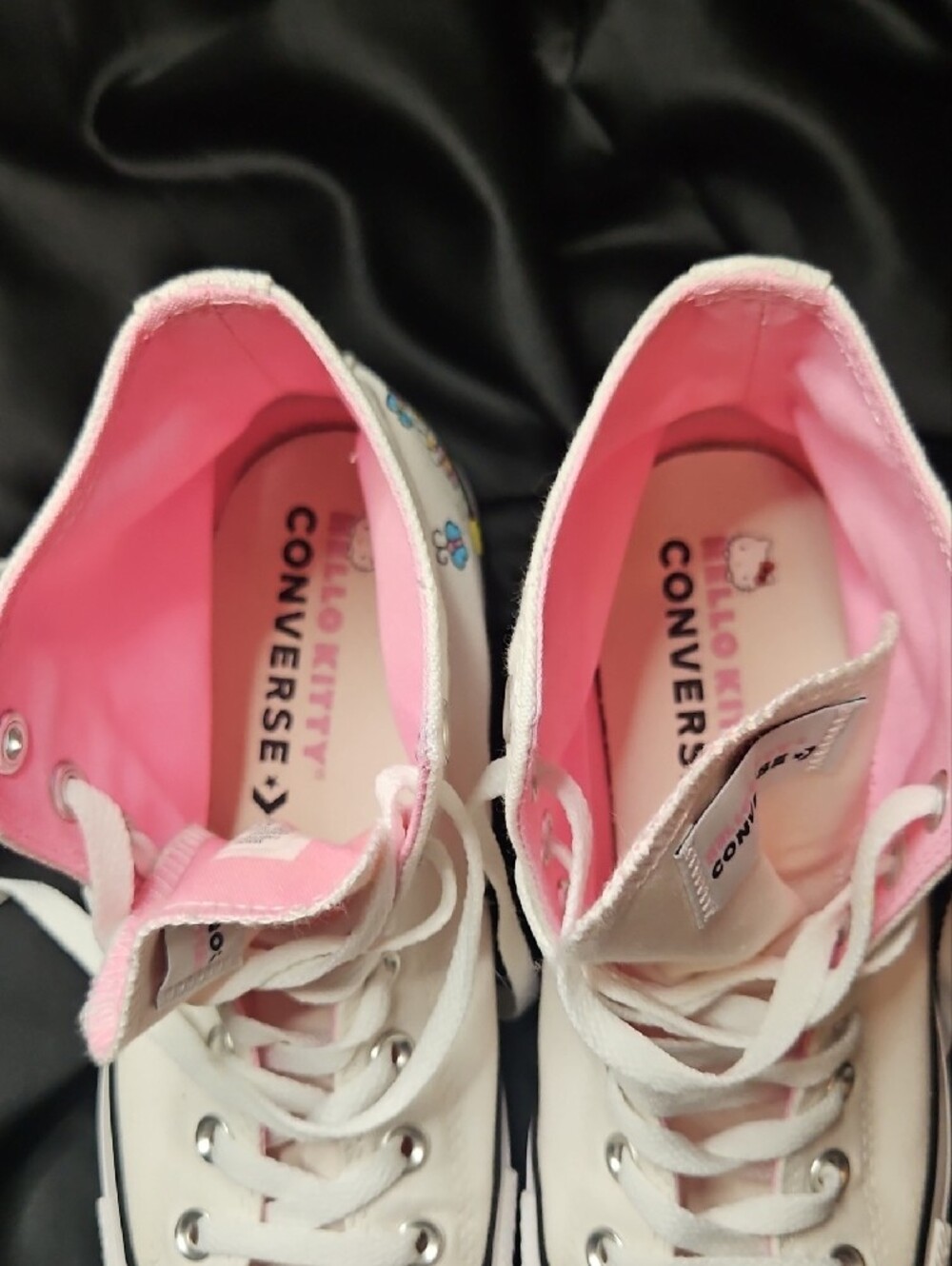 Converse Hello Kitty Chuck Taylor All Star 'Flowers' High Tops- Size 8.5Women - Picture 15 of 15
